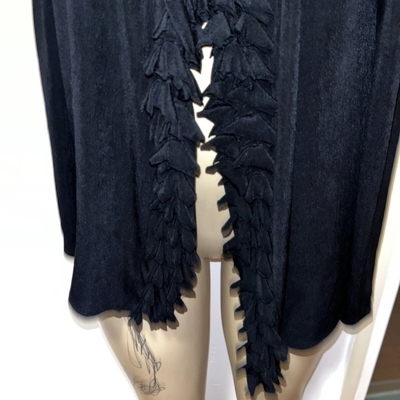 Travelers by Chico’s 2 black lounge open front top ruffled trim - Picture 3 of 5